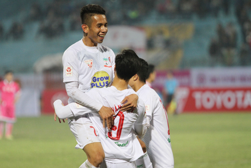 Hoàng Anh Gia Lai khởi đầu tưng bừng tại Toyota V-League 2016